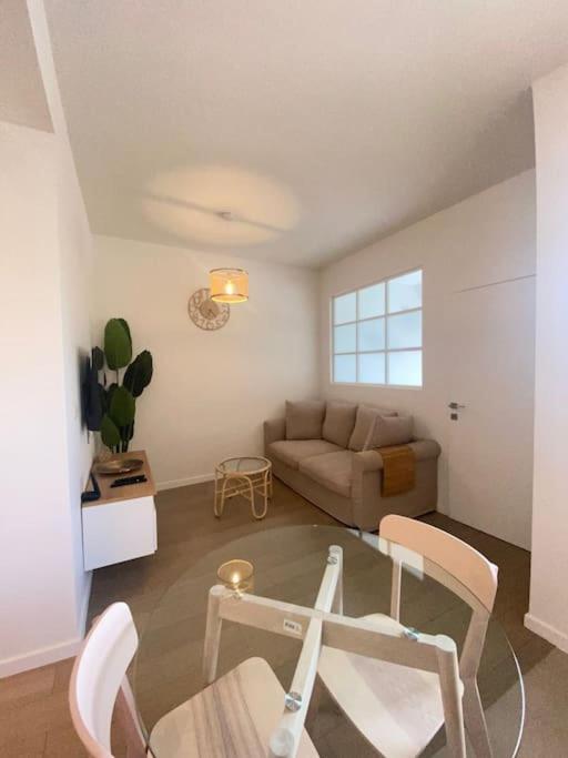 1 Chambre Avec Parking Au Coeur De Bruxelles 2D Ngoại thất bức ảnh